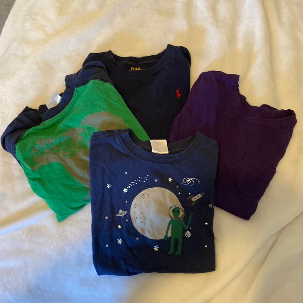 Lot of 4 tee shirts